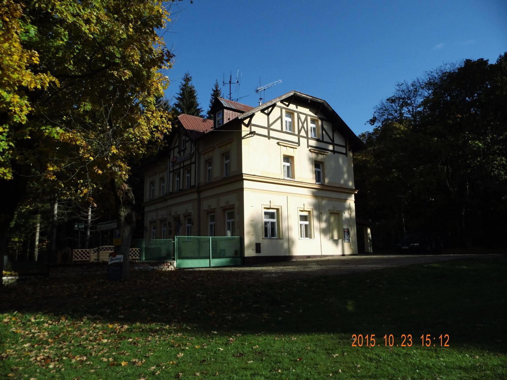 Pension Villa Berolina Mariánské Lázně Kültér fotó